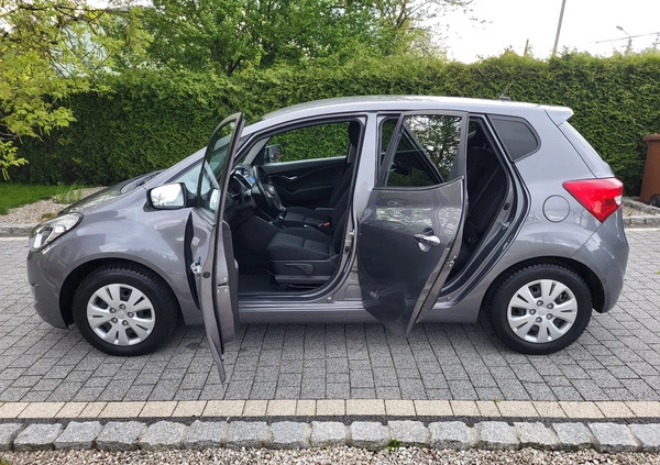 Hyundai ix20 cena 37900 przebieg: 86000, rok produkcji 2015 z Poniec małe 301